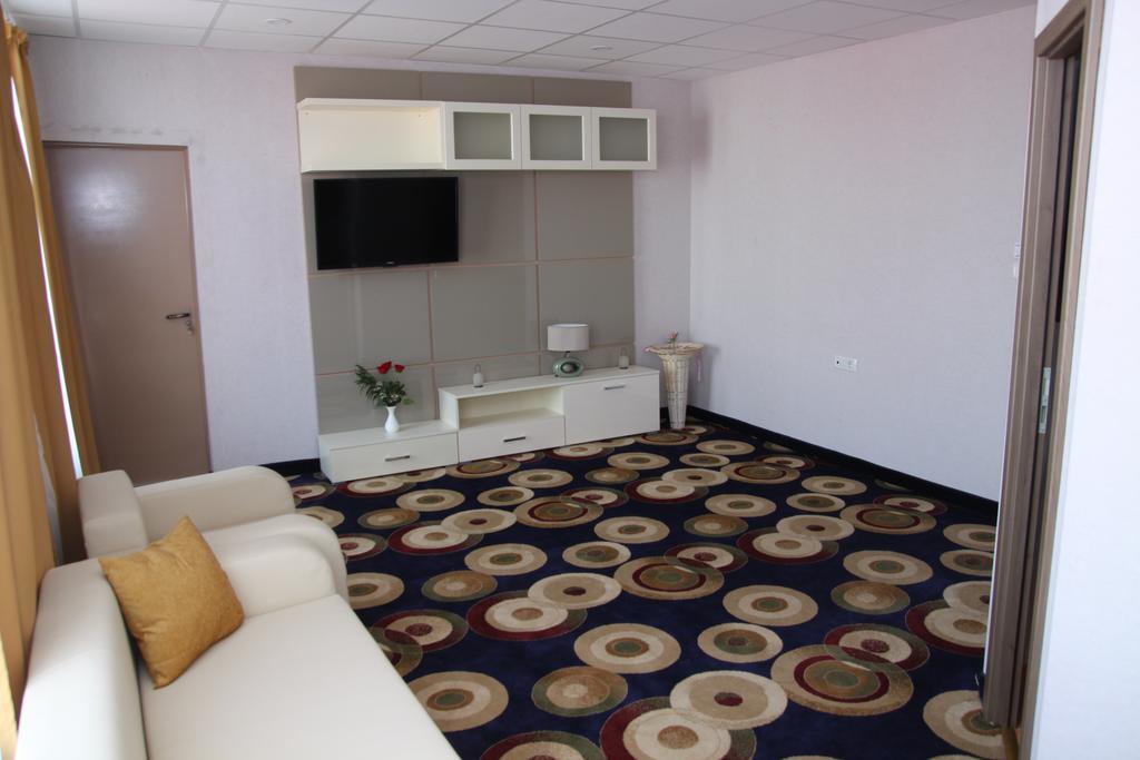 יורילובקה Hotel Bella Marina מראה חיצוני תמונה