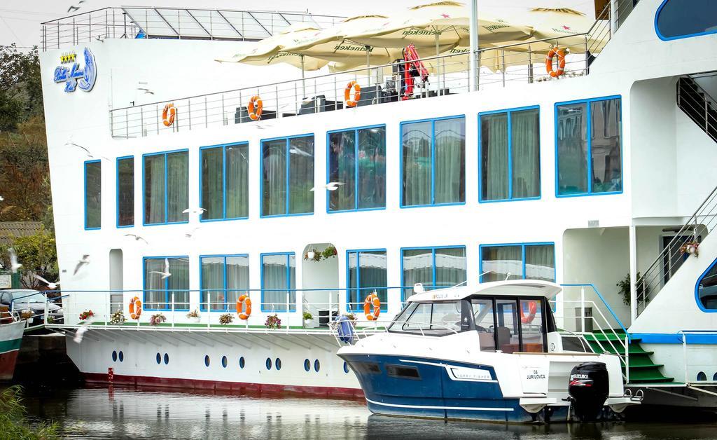 יורילובקה Hotel Bella Marina מראה חיצוני תמונה